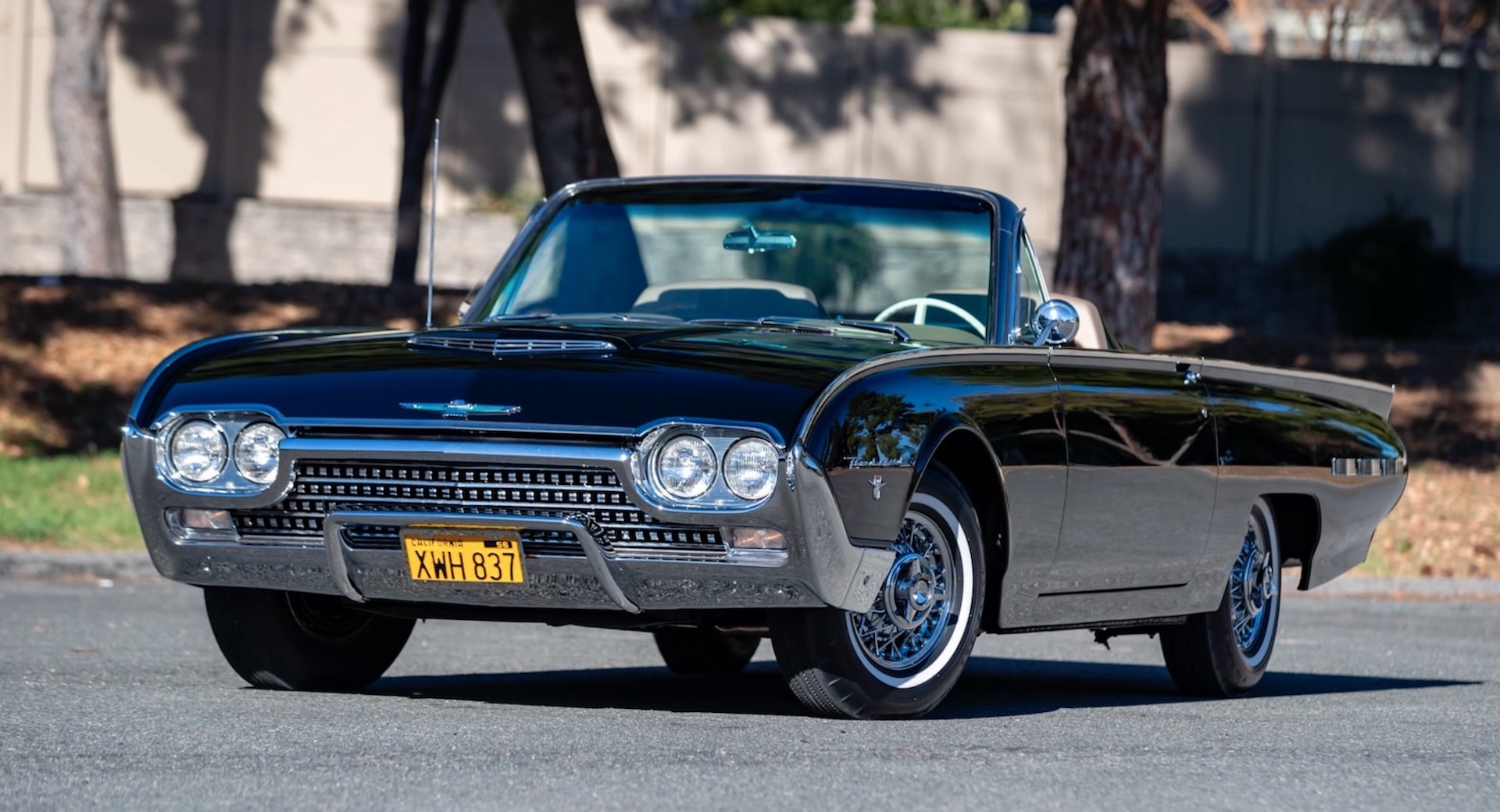 Rare 390 HP M-Code Roadster Is A 1962 Ford Thunderbird With Talons - AF ...